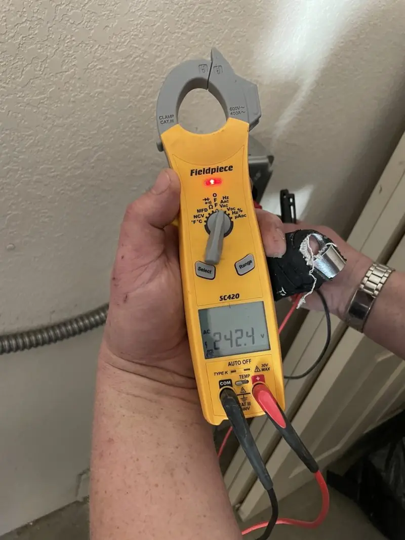 Voltage testing with clamp meter during Generator Installation in Ridgemark